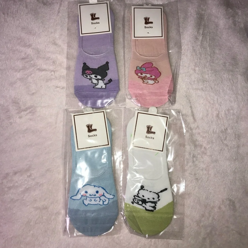Sanrio characters Socks 4 Pairs Sz 5-6 Multicolor Lightweight No Show Socks New